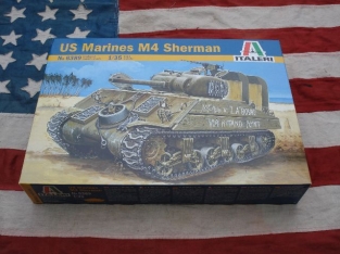 IT6389  US Marines Sherman M4